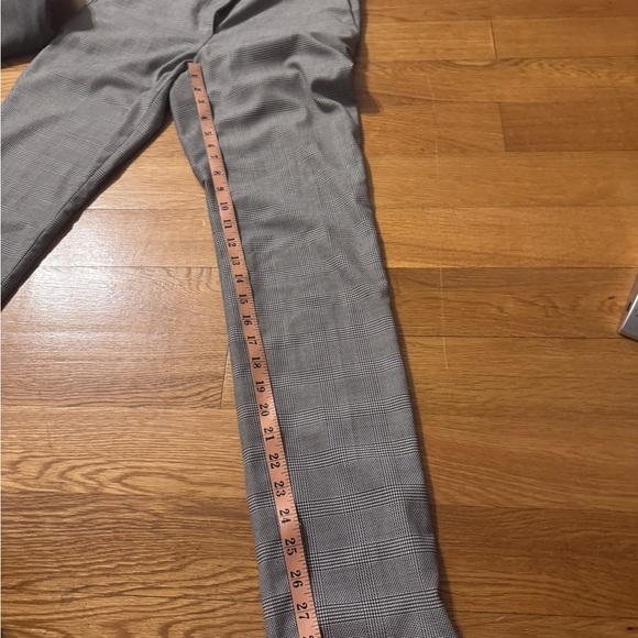 Outfit! (2) Banana Republic trousers + floral top - Picture 12 of 12